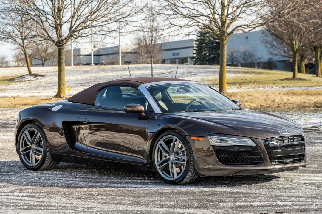 2014 Audi 42 R8 - Image 16 of 31