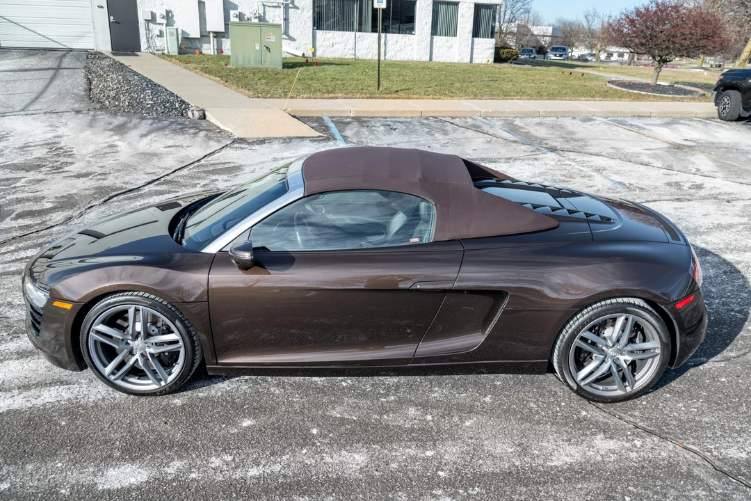 2014 Audi 42 R8 - Image 24 of 31
