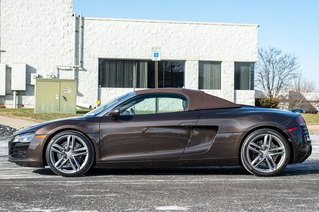 2014 Audi 42 R8 - Image 23 of 31