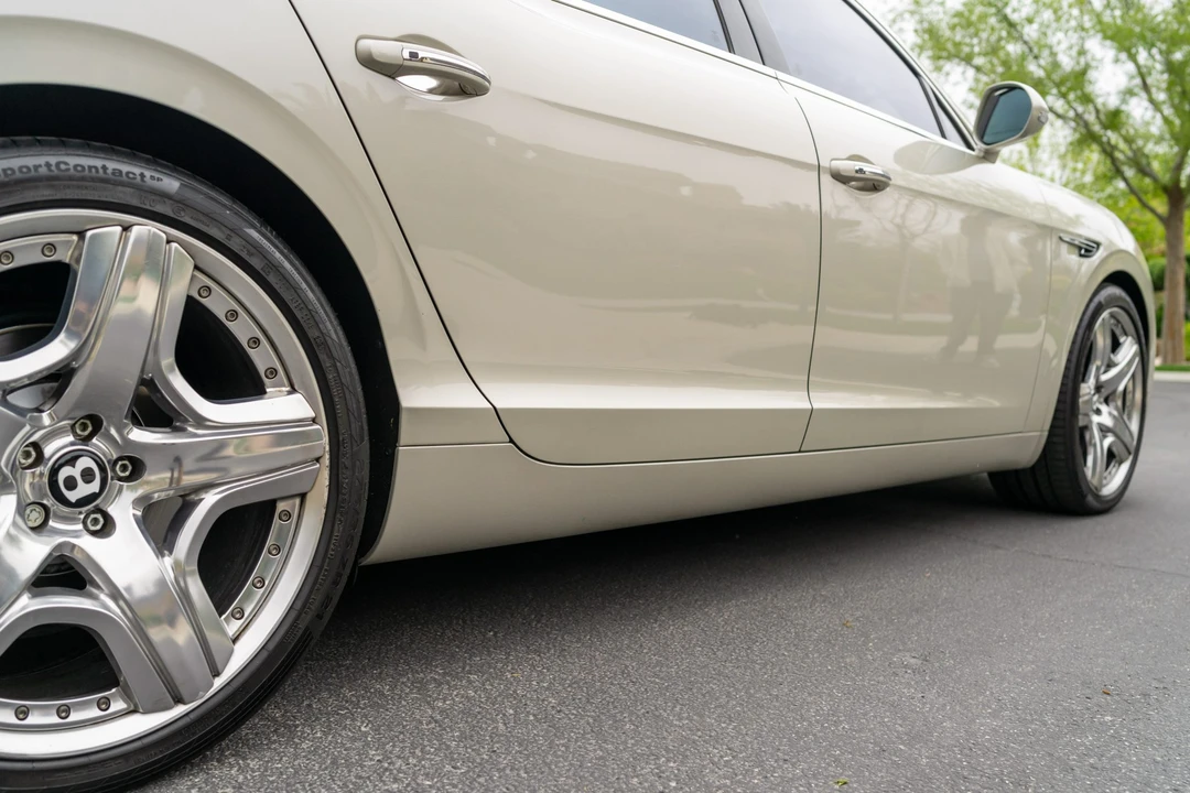 2014 Bentley Continental Flying Spur - Image 28 of 31