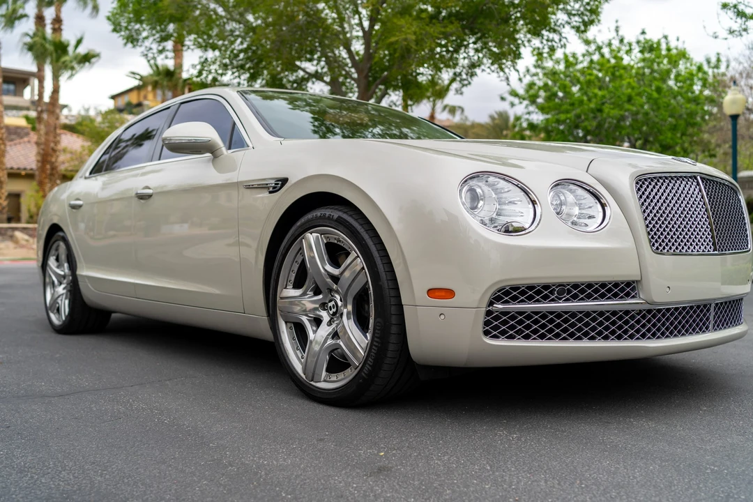 2014 Bentley Continental Flying Spur - Image 13 of 31