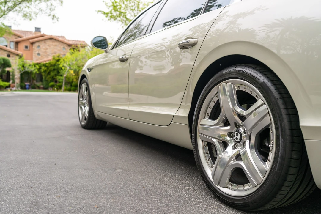 2014 Bentley Continental Flying Spur - Image 27 of 31