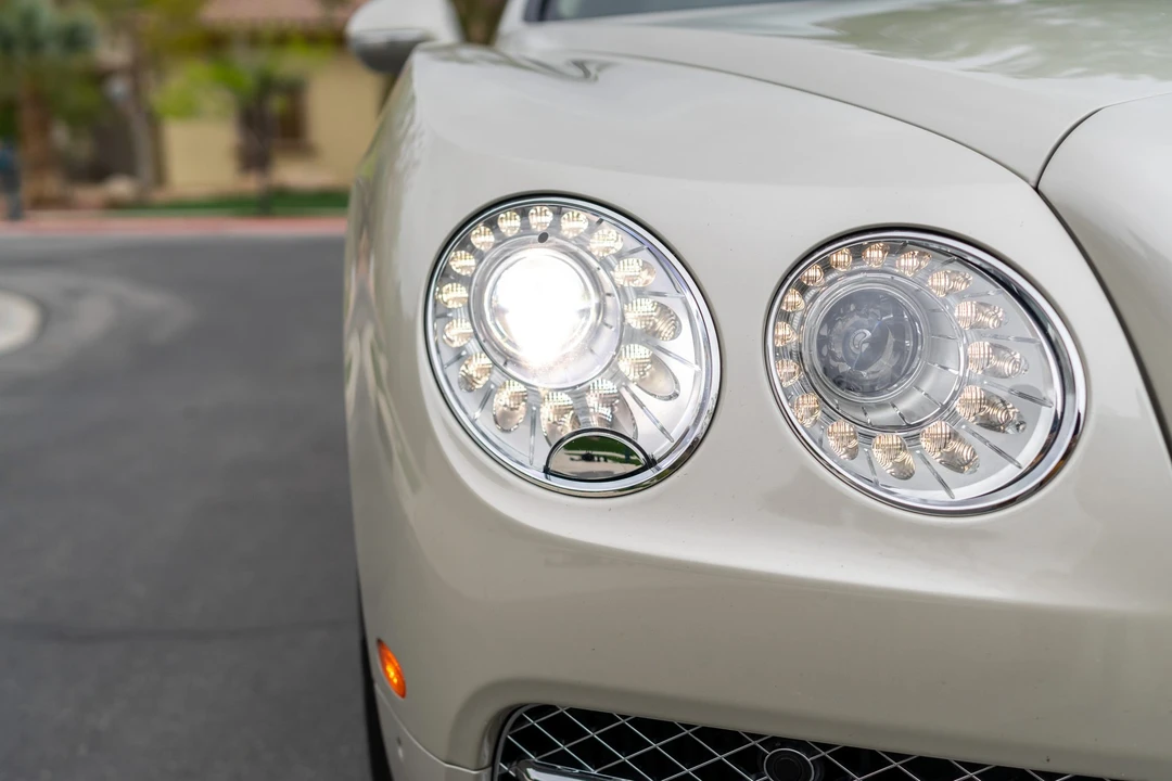 2014 Bentley Continental Flying Spur - Image 14 of 31