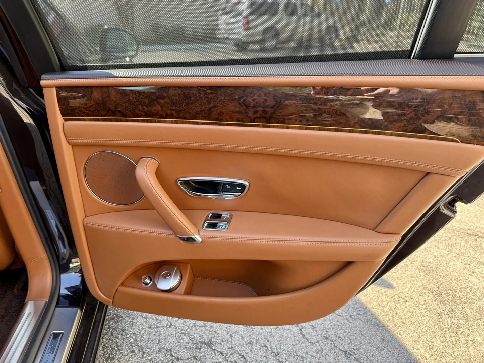 2014 Bentley Continental Flying Spur - Image 24 of 31