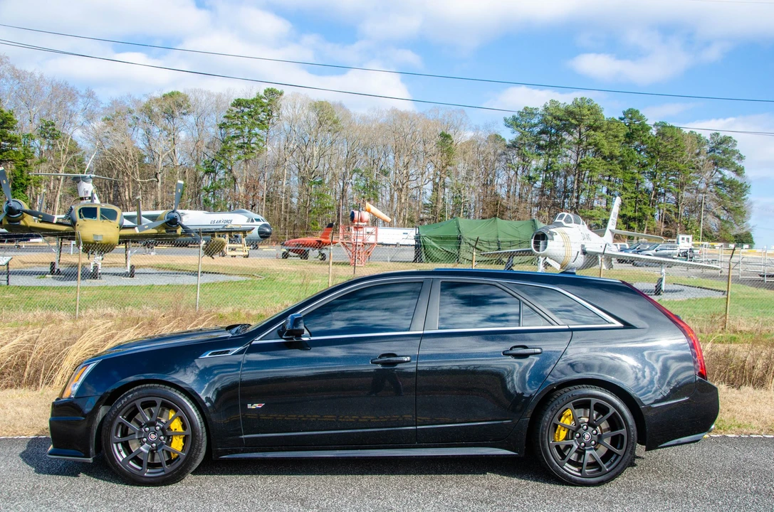 2014 Cadillac CTS-V 2nd Gen - Image 26 of 31