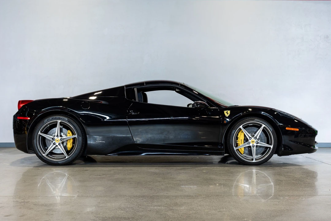 2014 Ferrari 458 Spider - Image 7 of 31