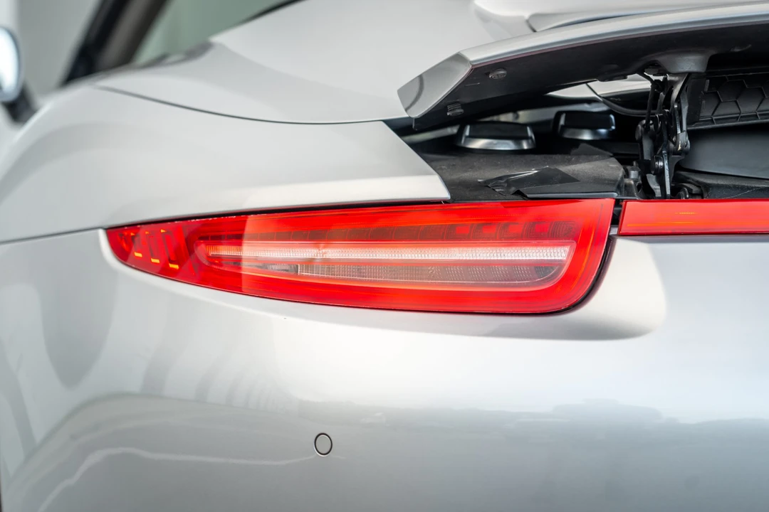 2014 Porsche 991 Carrera 4 - Image 25 of 31