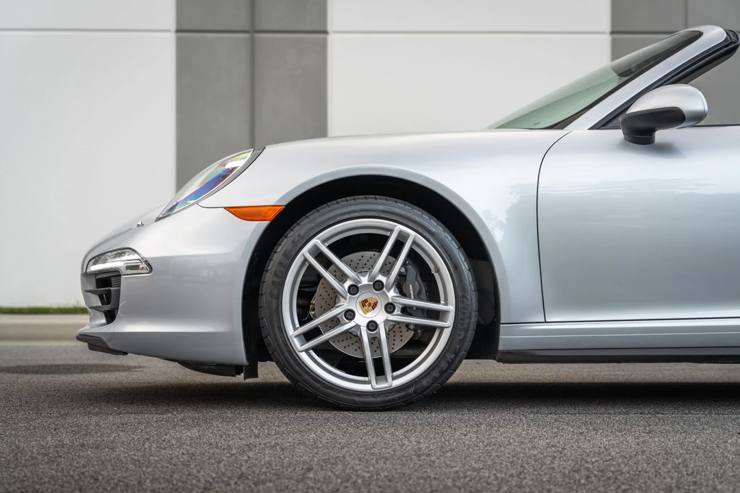 2014 Porsche 991 Carrera 4 - Image 12 of 31
