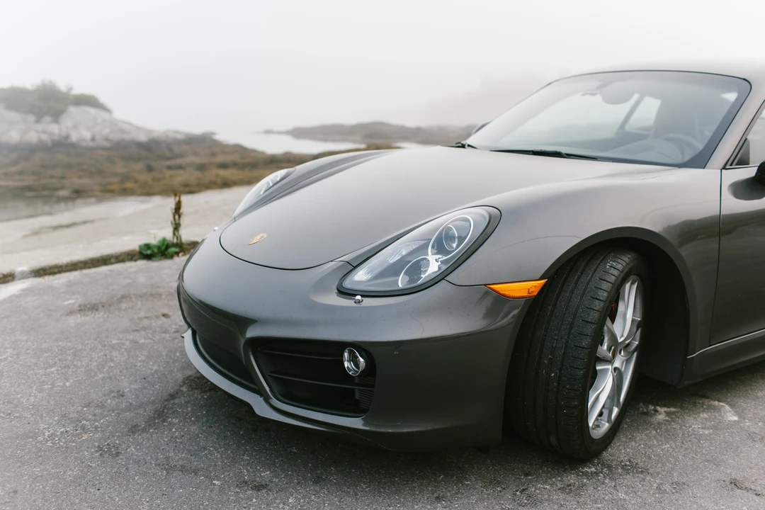 2014 Porsche 981 Cayman S - Image 23 of 31