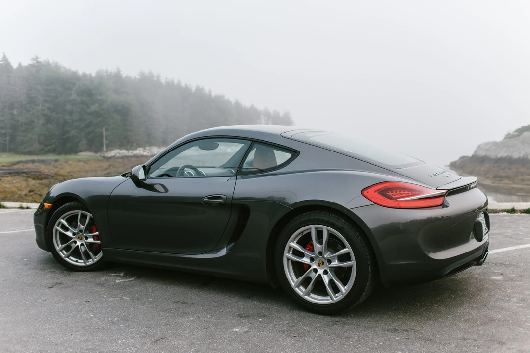 2014 Porsche 981 Cayman S - Image 7 of 31