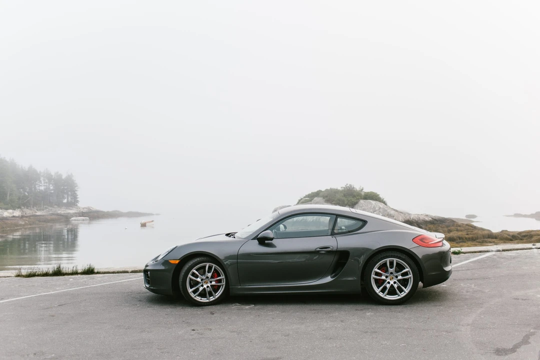 2014 Porsche 981 Cayman S - Image 2 of 31