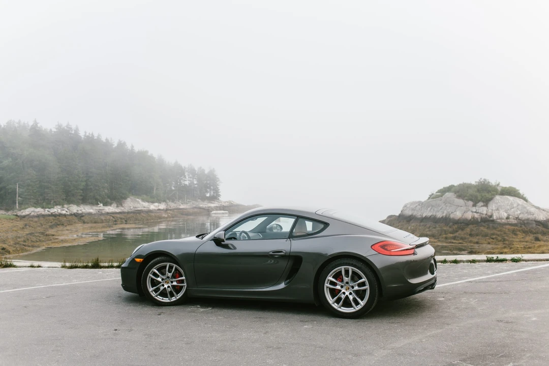 2014 Porsche 981 Cayman S - Image 5 of 31