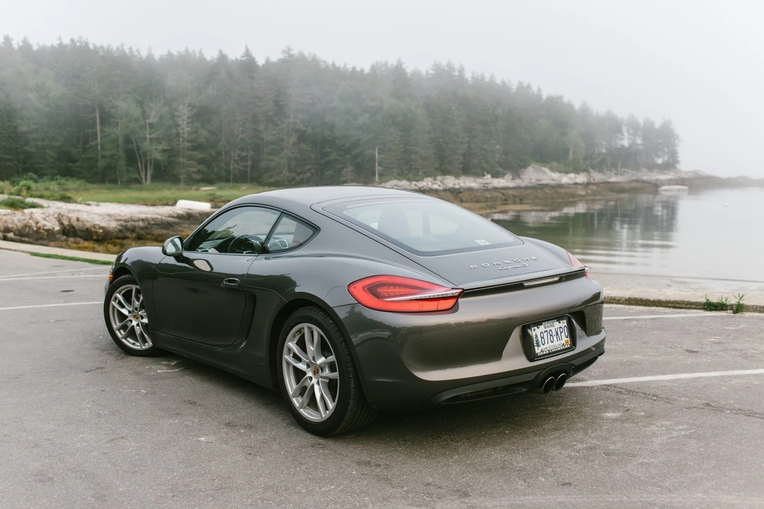 2014 Porsche 981 Cayman S - Image 9 of 31