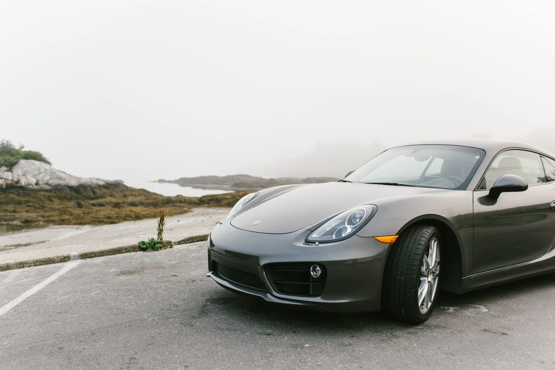 2014 Porsche 981 Cayman S - Image 21 of 31