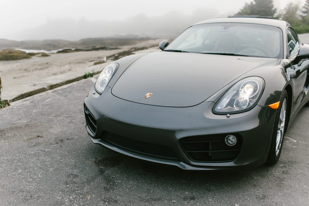 2014 Porsche 981 Cayman S - Image 19 of 31
