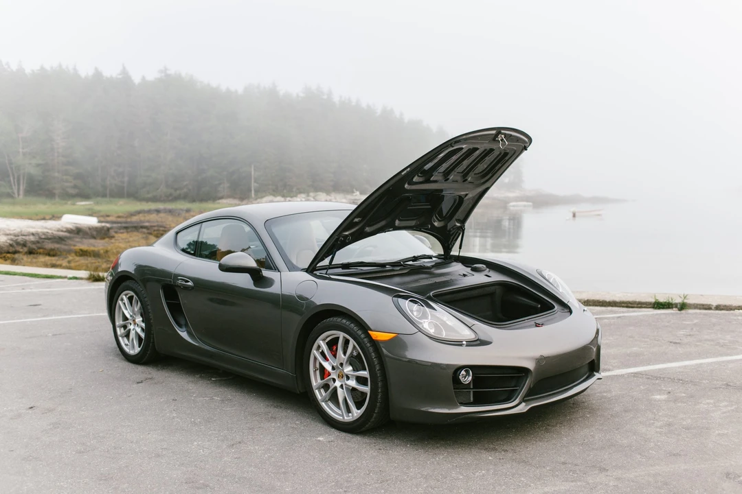 2014 Porsche 981 Cayman S - Image 15 of 31