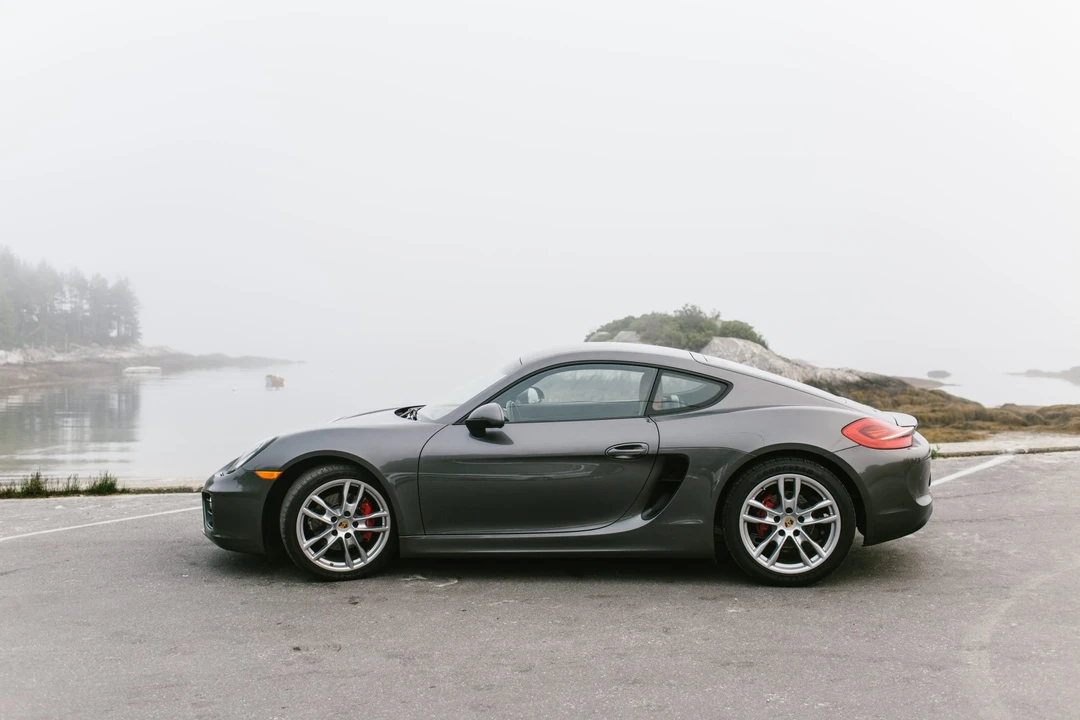 2014 Porsche 981 Cayman S - Image 4 of 31