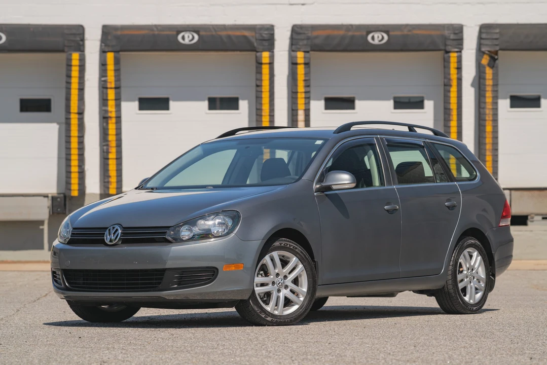 2014 Volkswagen A6 Jetta - Image 3 of 31