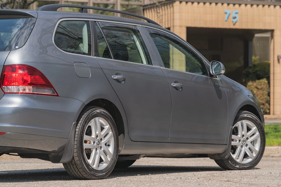 2014 Volkswagen A6 Jetta - Image 26 of 31