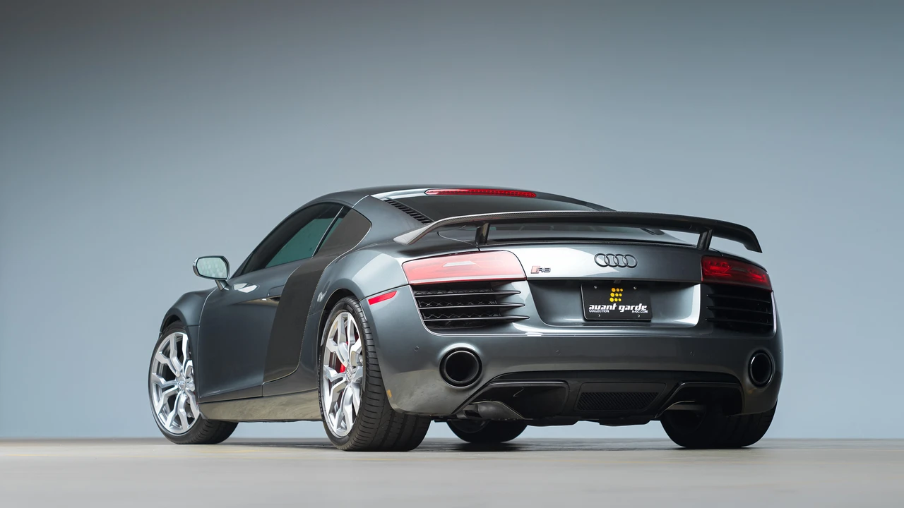 2015 Audi 42 R8 - Image 28 of 31