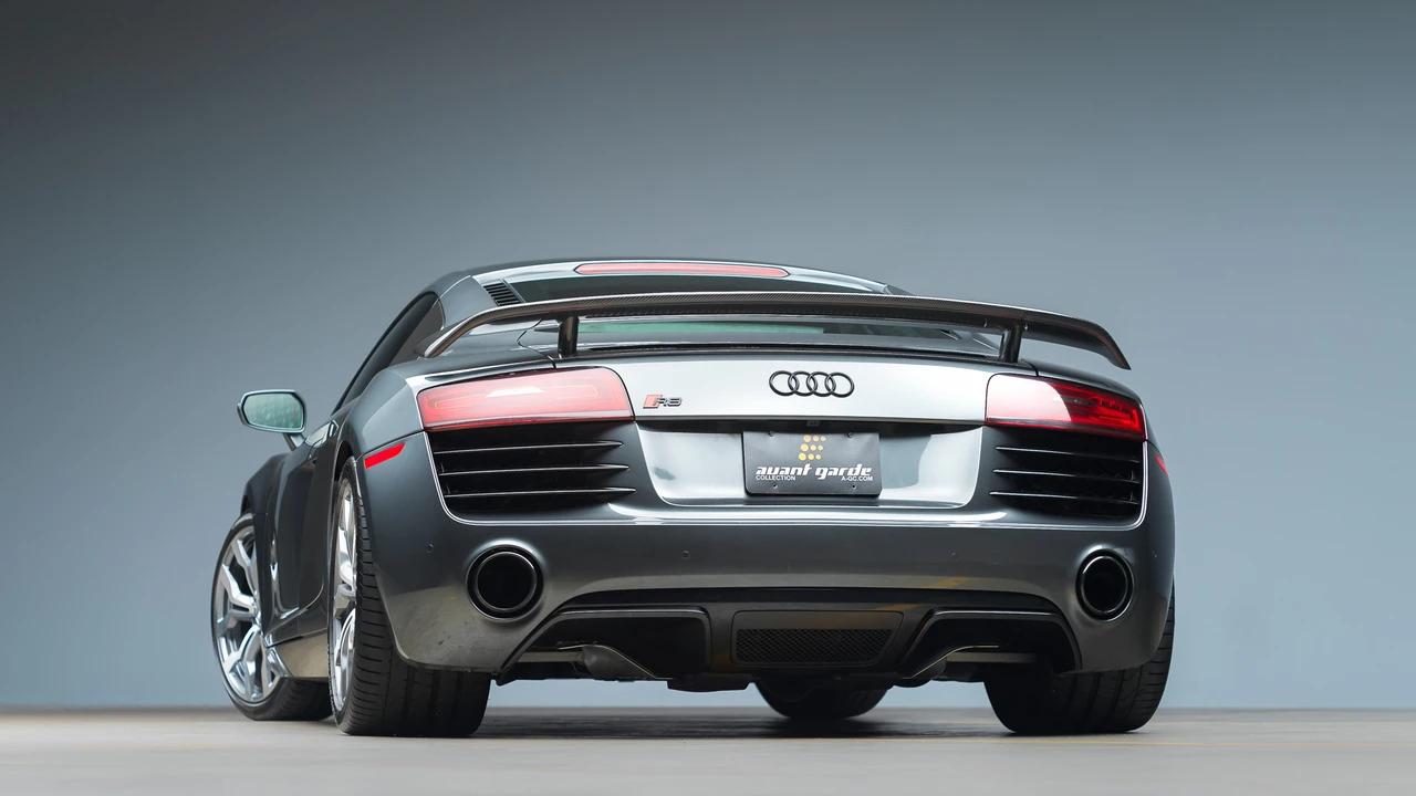2015 Audi 42 R8 - Image 29 of 31