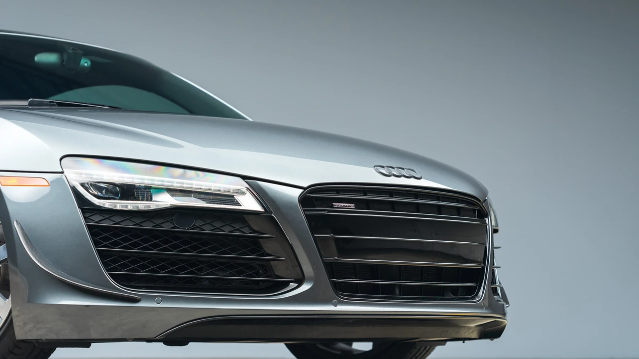 2015 Audi 42 R8 - Image 29 of 31