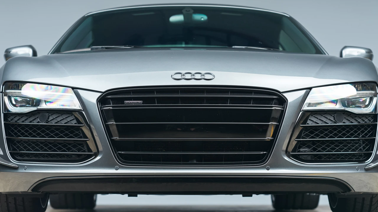 2015 Audi 42 R8 - Image 31 of 31
