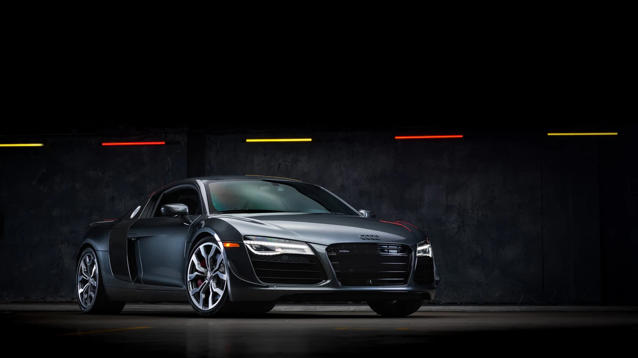 2015 Audi 42 R8 - Image 5 of 31