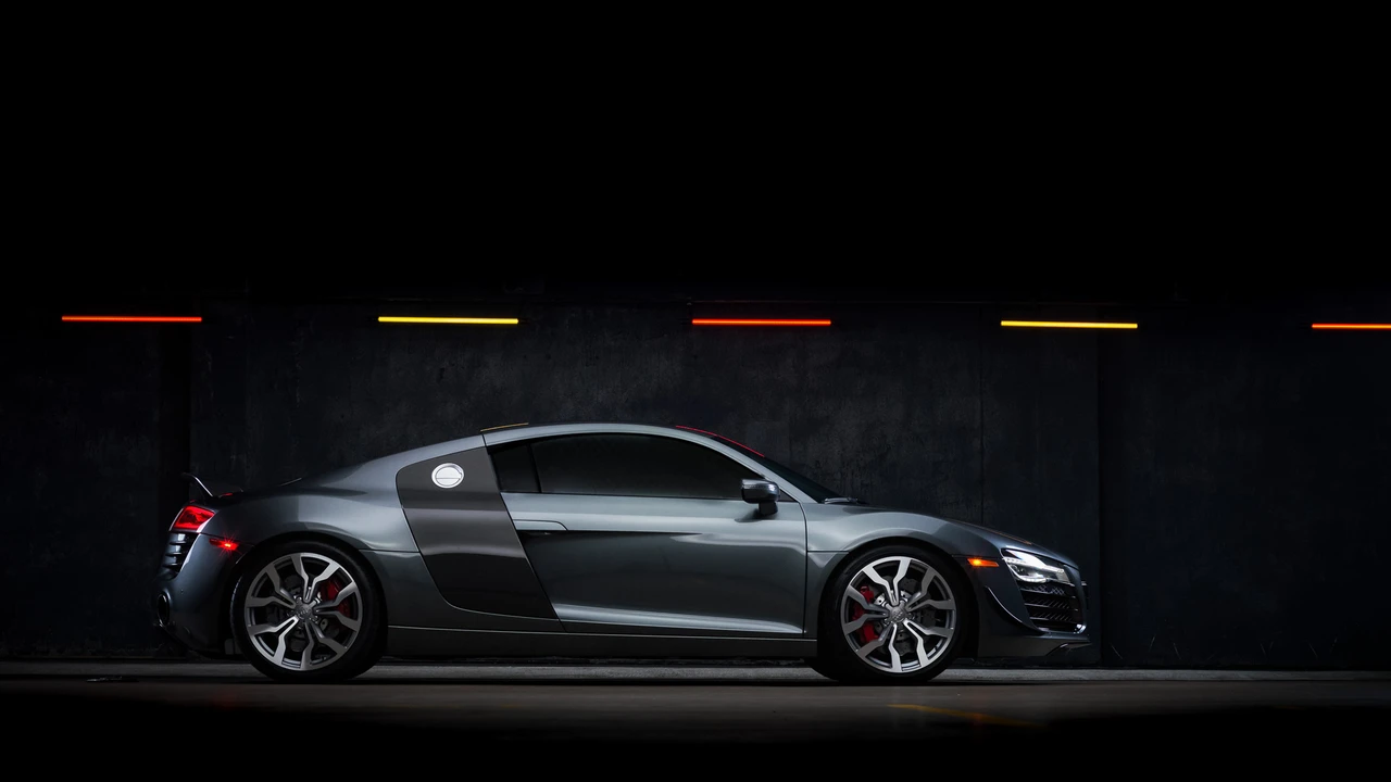 2015 Audi 42 R8 - Image 7 of 31