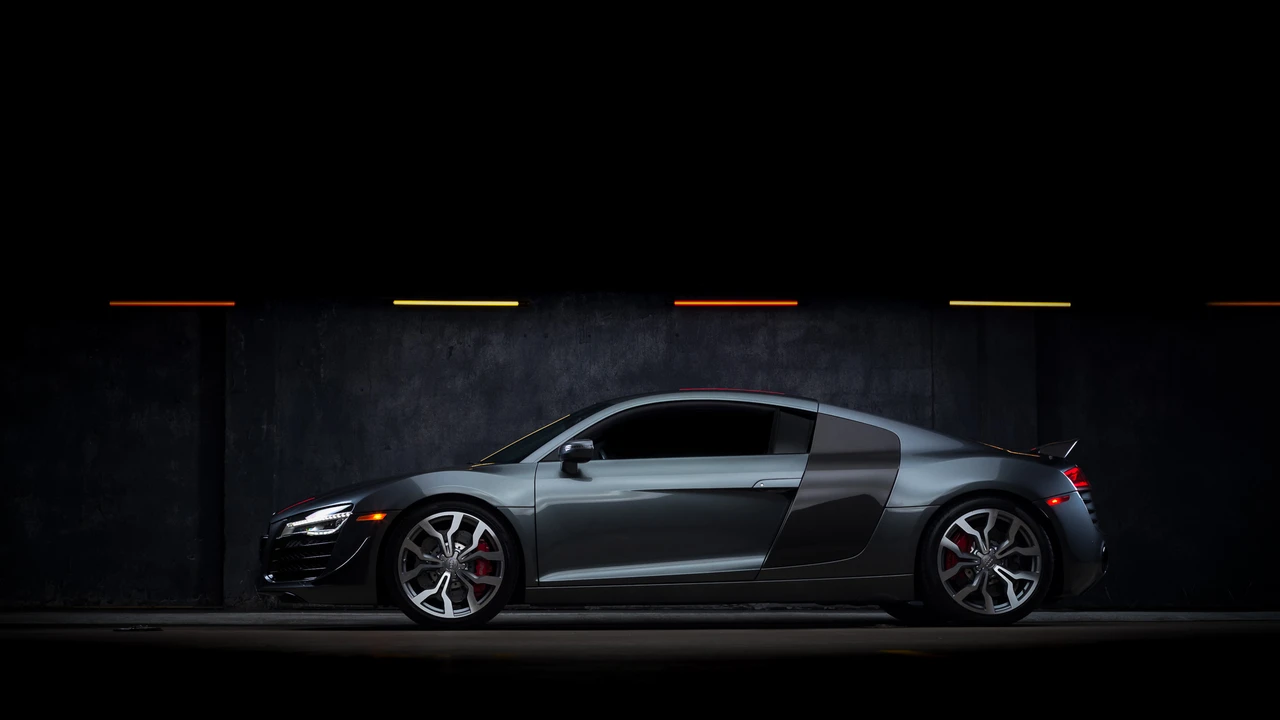 2015 Audi 42 R8 - Image 6 of 31