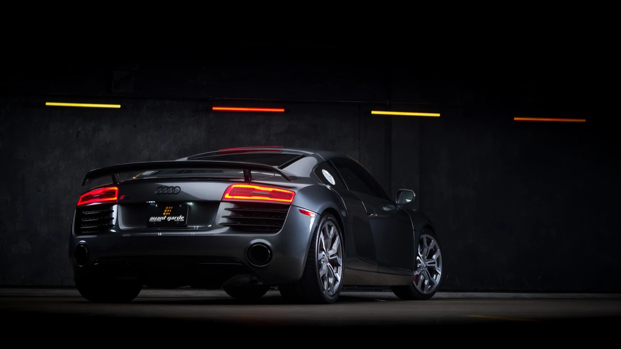 2015 Audi 42 R8 - Image 9 of 31