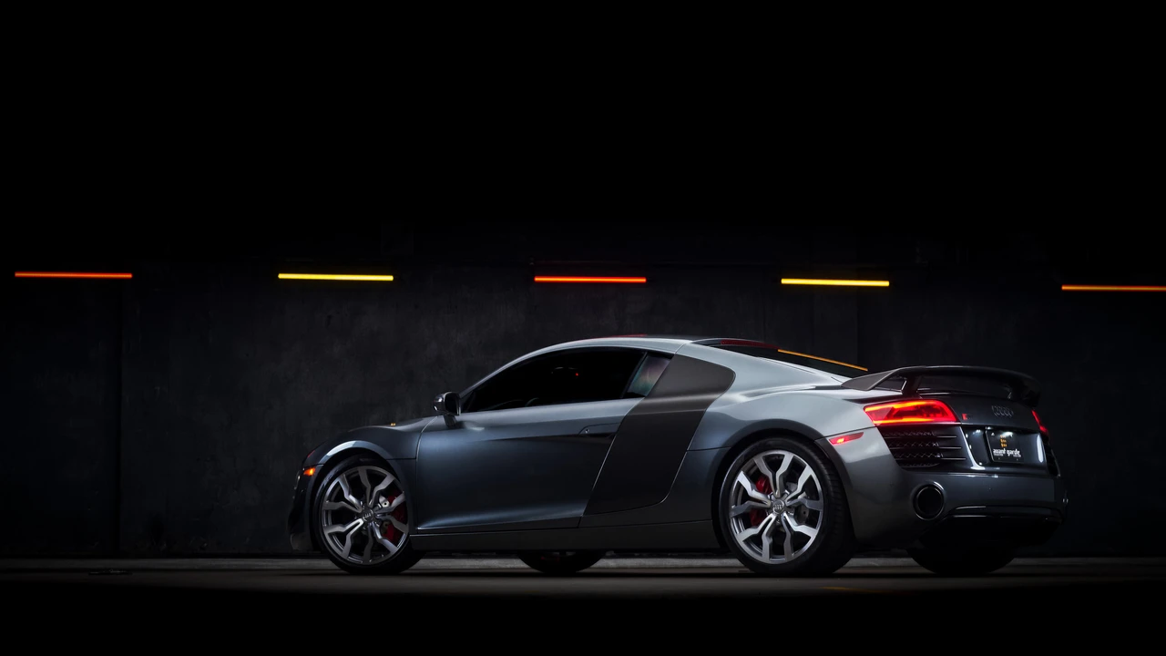 2015 Audi 42 R8 - Image 12 of 31