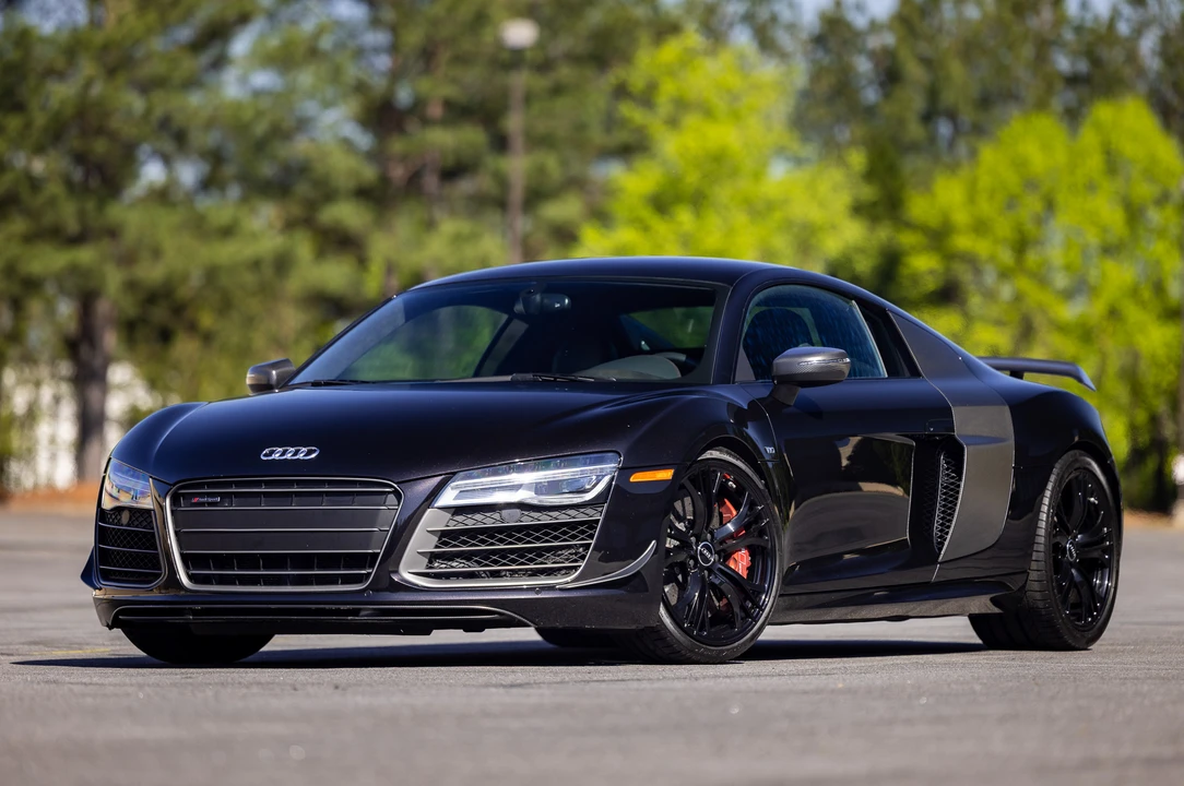 2015 Audi 42 R8 - Image 3 of 31