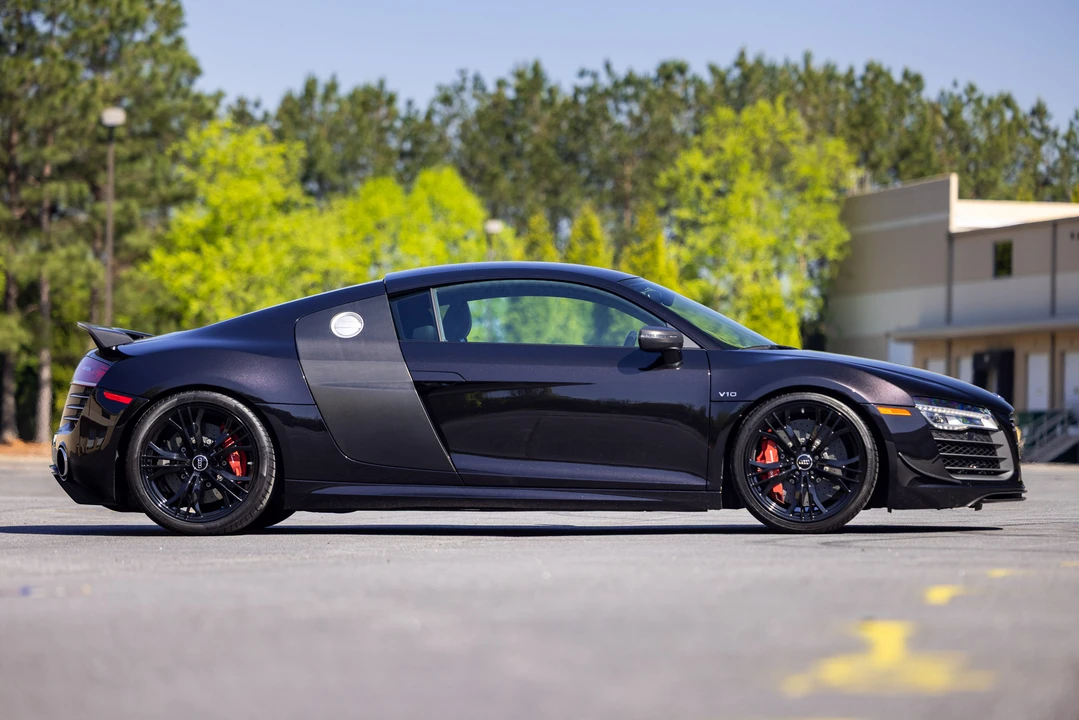 2015 Audi 42 R8 - Image 7 of 31