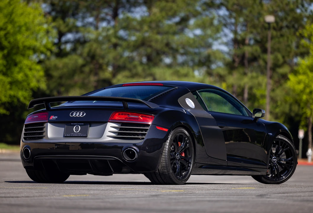 2015 Audi 42 R8 - Image 8 of 31