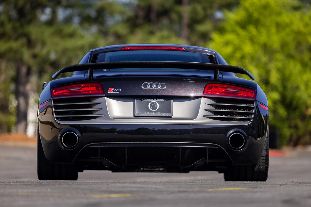 2015 Audi 42 R8 - Image 10 of 31
