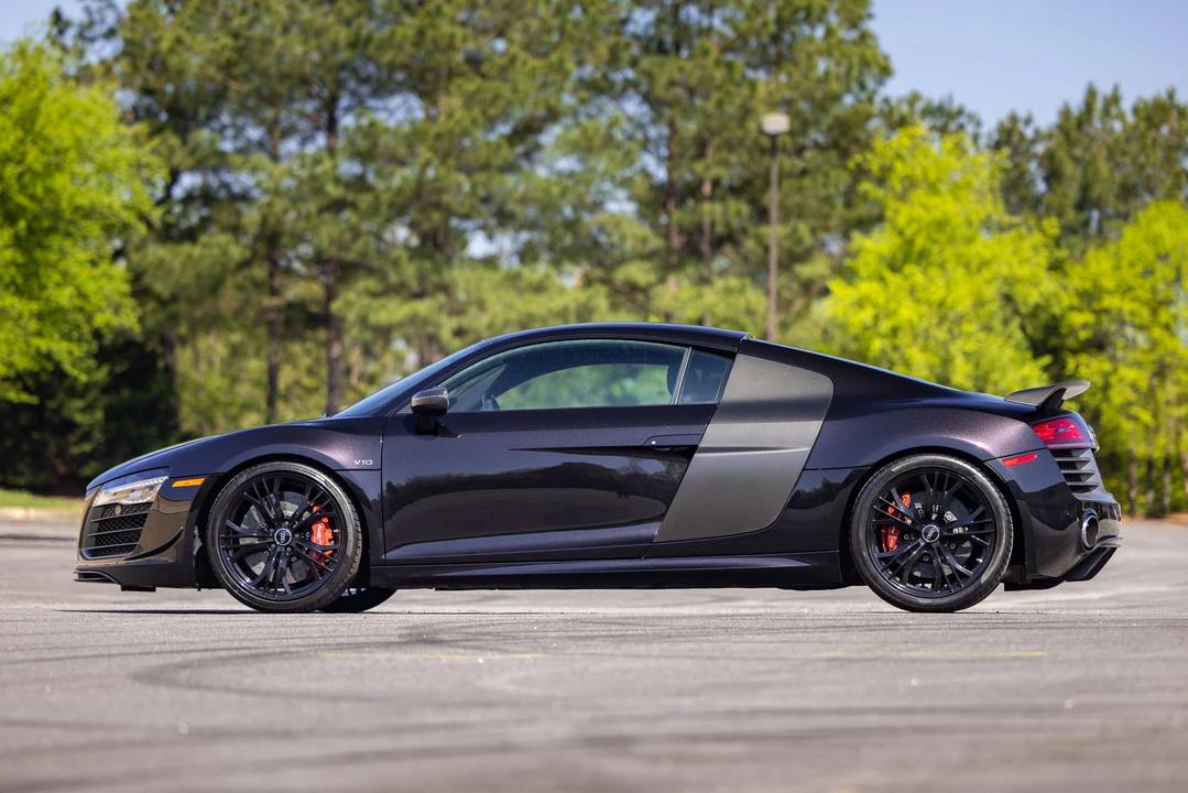 2015 Audi 42 R8 - Image 12 of 31