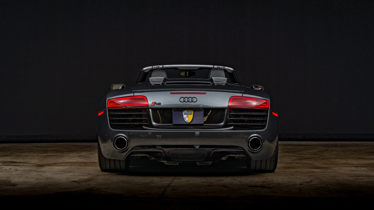 2015 Audi 42 R8 - Image 18 of 31
