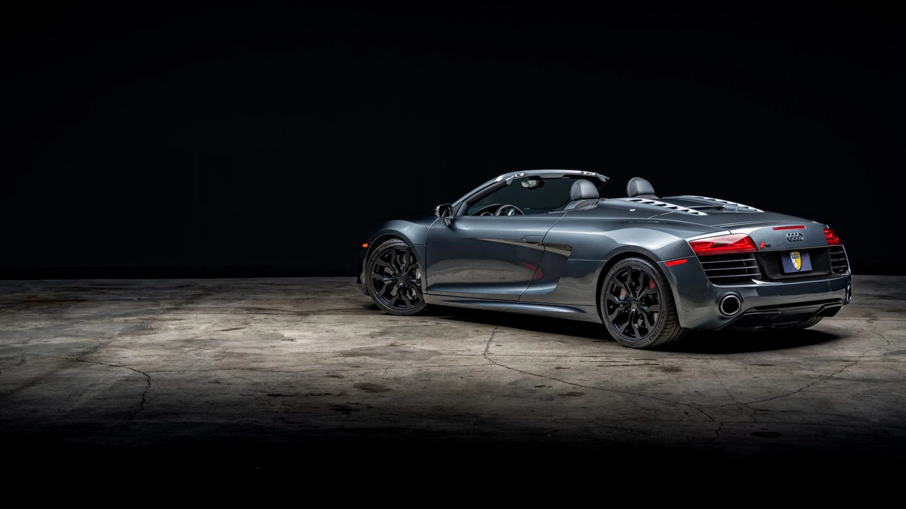 2015 Audi 42 R8 - Image 21 of 31