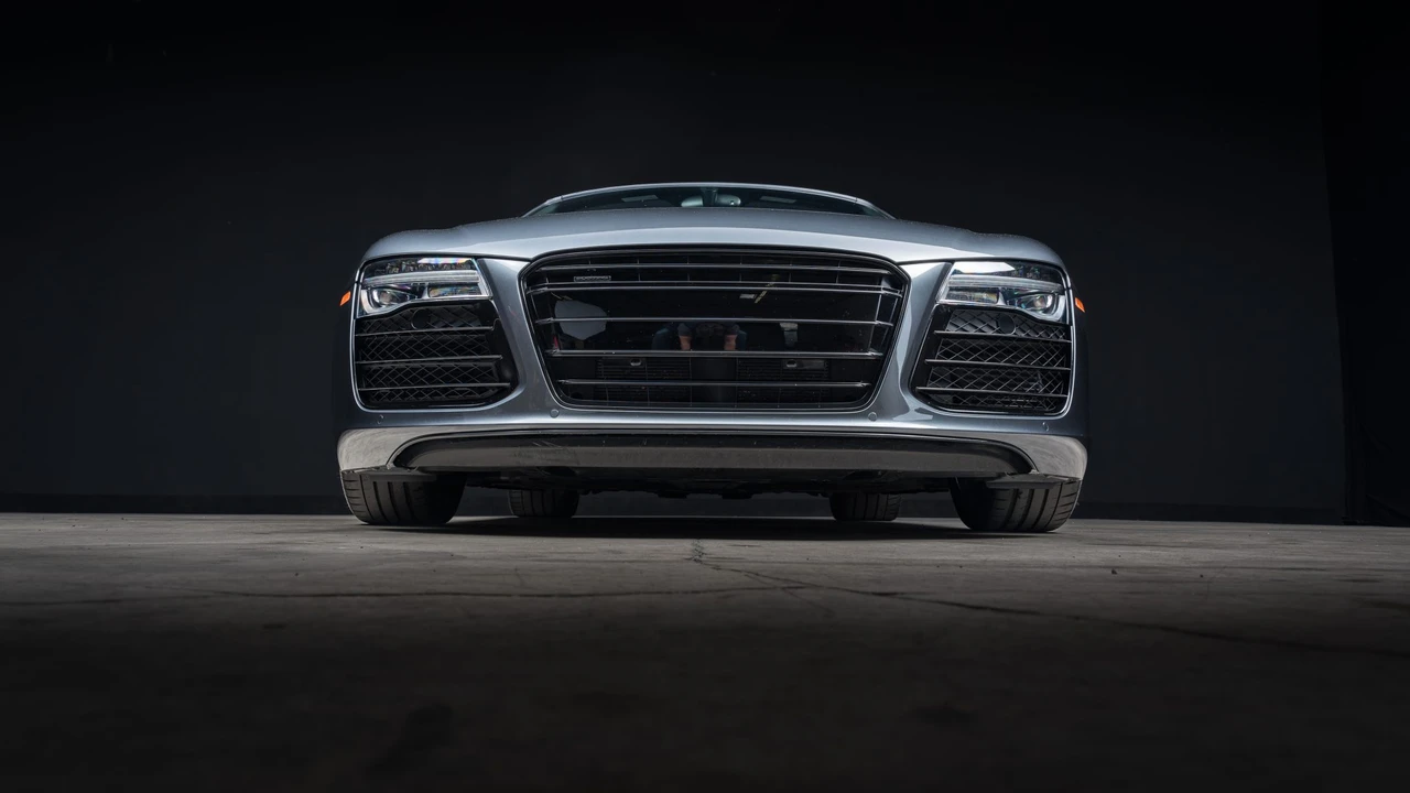 2015 Audi 42 R8 - Image 3 of 31