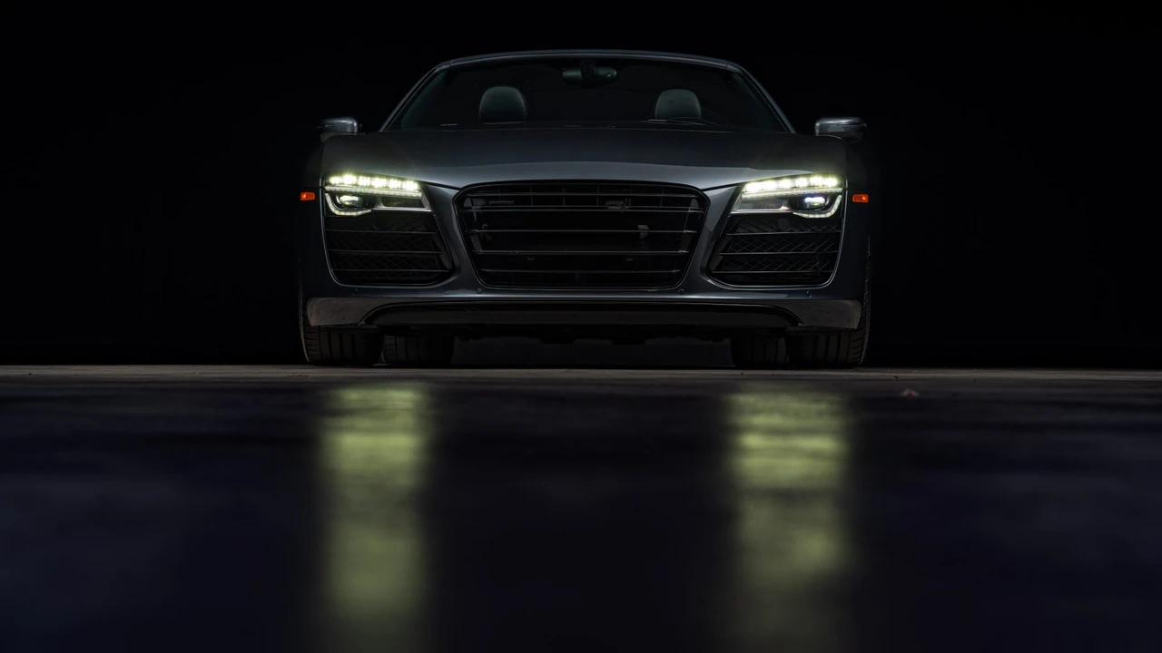 2015 Audi 42 R8 - Image 28 of 31