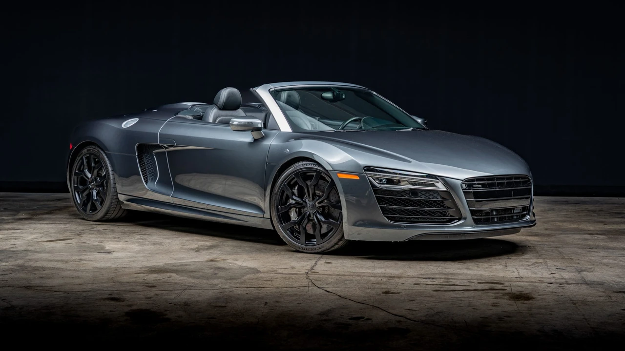 2015 Audi 42 R8 - Image 7 of 31