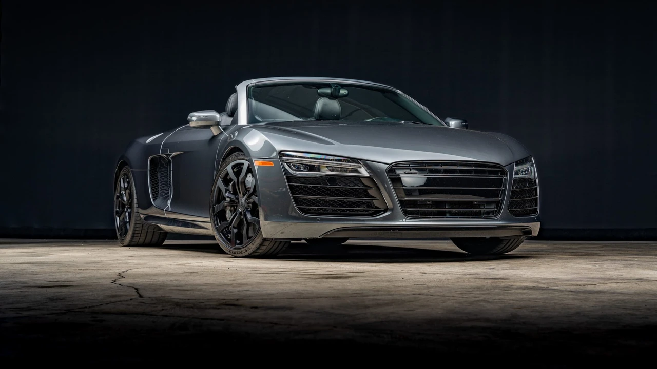 2015 Audi 42 R8 - Image 4 of 31
