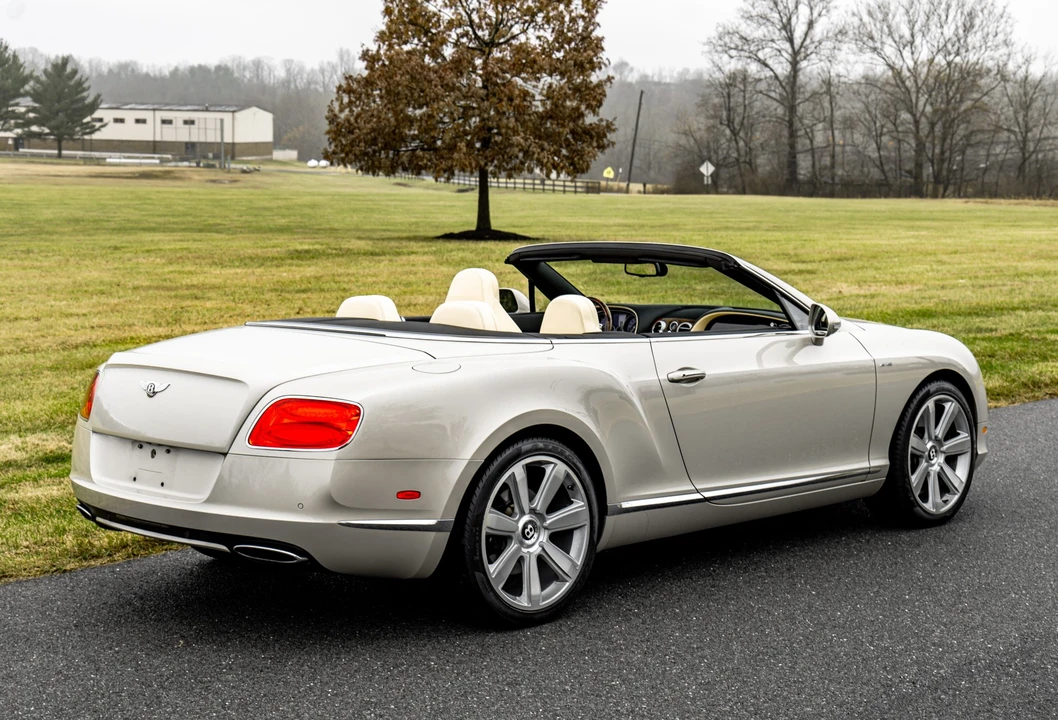2015 Bentley Continental GTC - Image 14 of 31