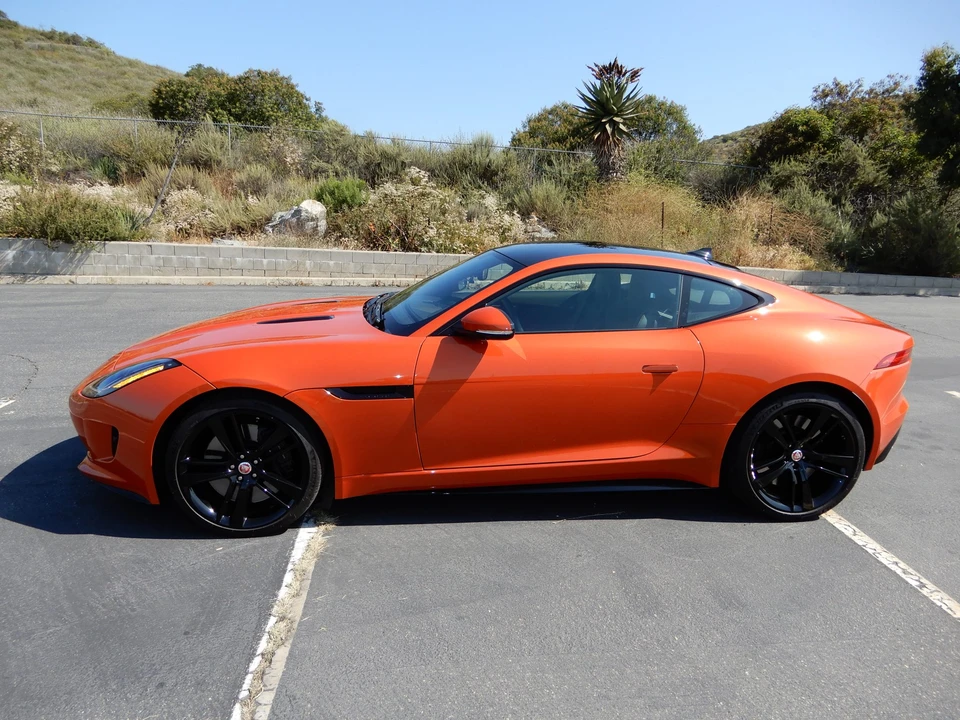 2015 Jaguar F-Type R 1st Gen - Image 7 of 31