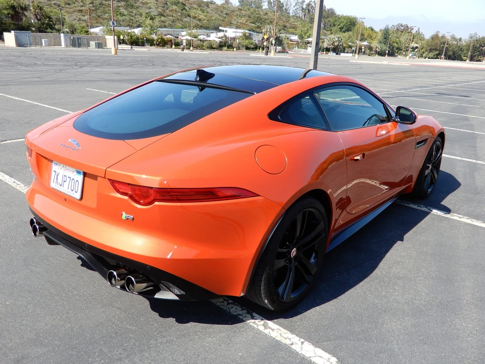 2015 Jaguar F-Type R 1st Gen - Image 25 of 31
