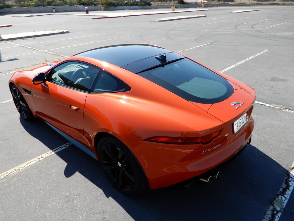 2015 Jaguar F-Type R 1st Gen - Image 15 of 31