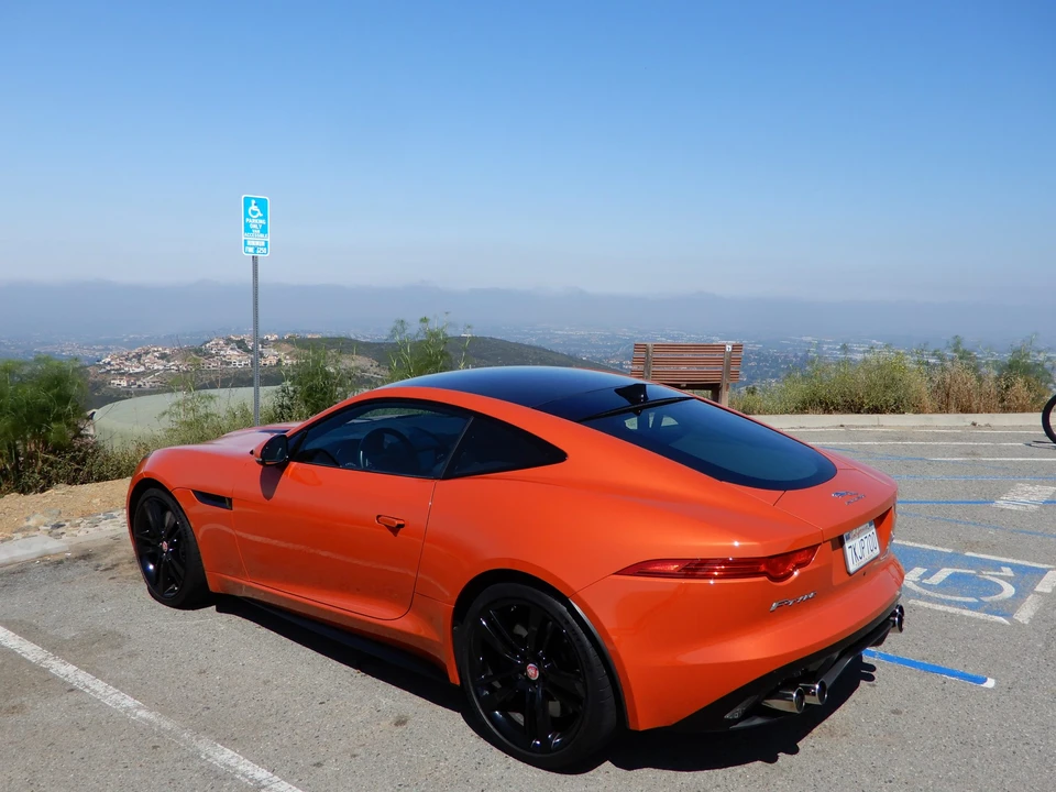 2015 Jaguar F-Type R 1st Gen - Image 10 of 31