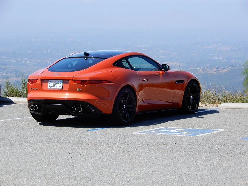 2015 Jaguar F-Type R 1st Gen - Image 24 of 31