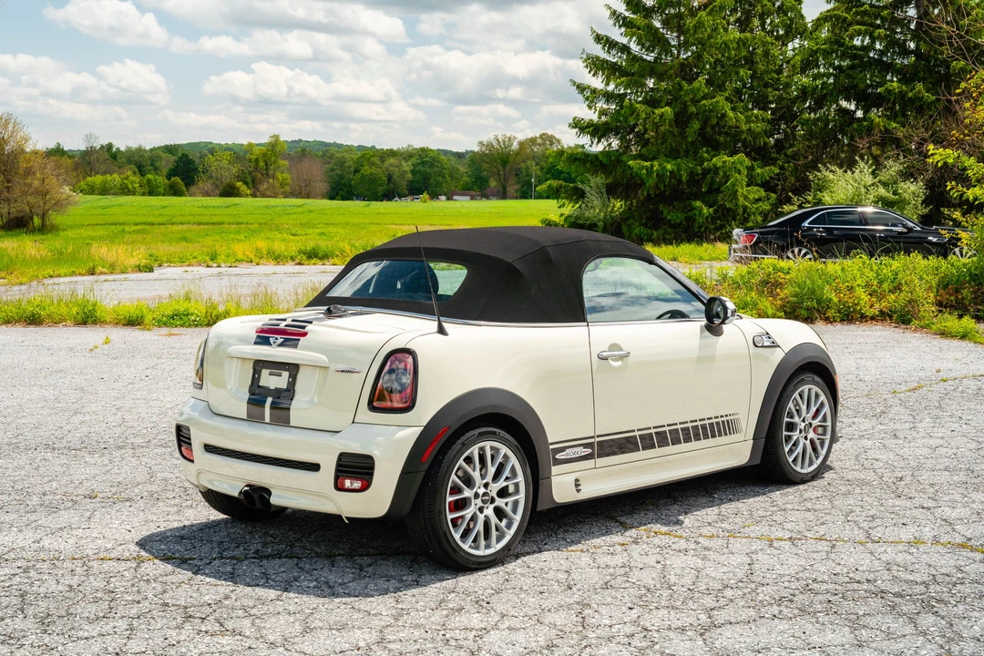 2015 Mini Coupe & Roadster - Image 22 of 31